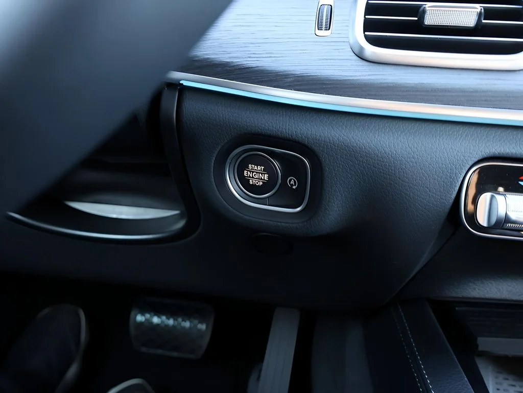 New 2026 MANUFAKTUR Silicon Grey Mercedes-Benz GLE 450 image 30