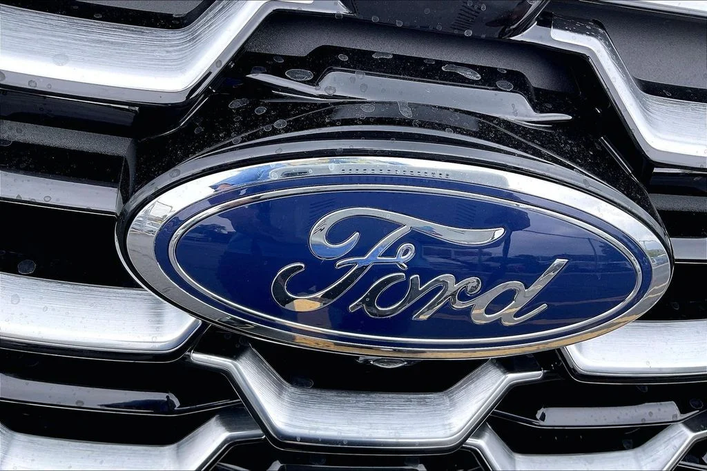 New 2026 Star White Metallic Tri-Coat Ford Platinum™ image 33