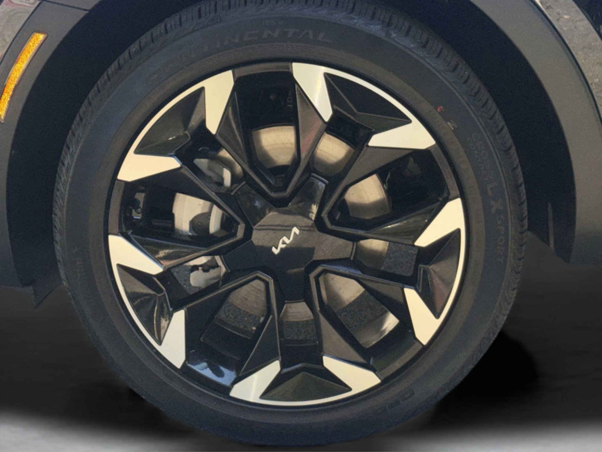 New 2026 Ebony Black Kia EX image 32