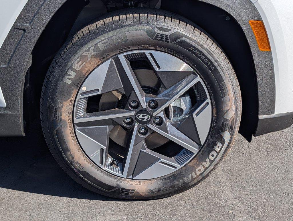 New 2026 White Hyundai SEL FWD image 8