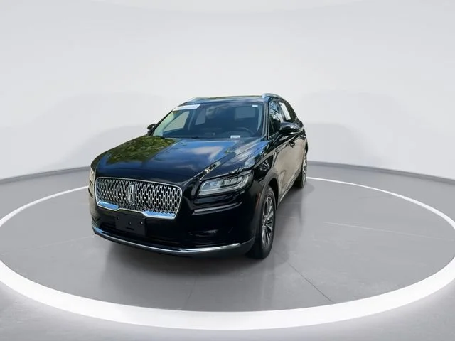 Used 2023 Black Lincoln Reserve image 3
