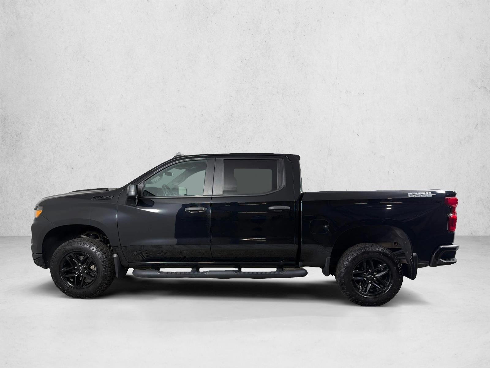 Used 2023 Black CHEVROLET  image 6