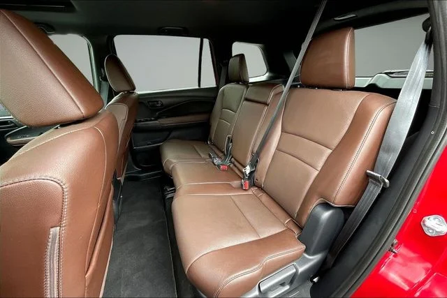 Used 2024 Red Honda EX-L image 24