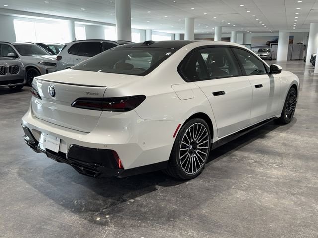 New 2026 Mineral White Metallic BMW 760i xDrive image 7