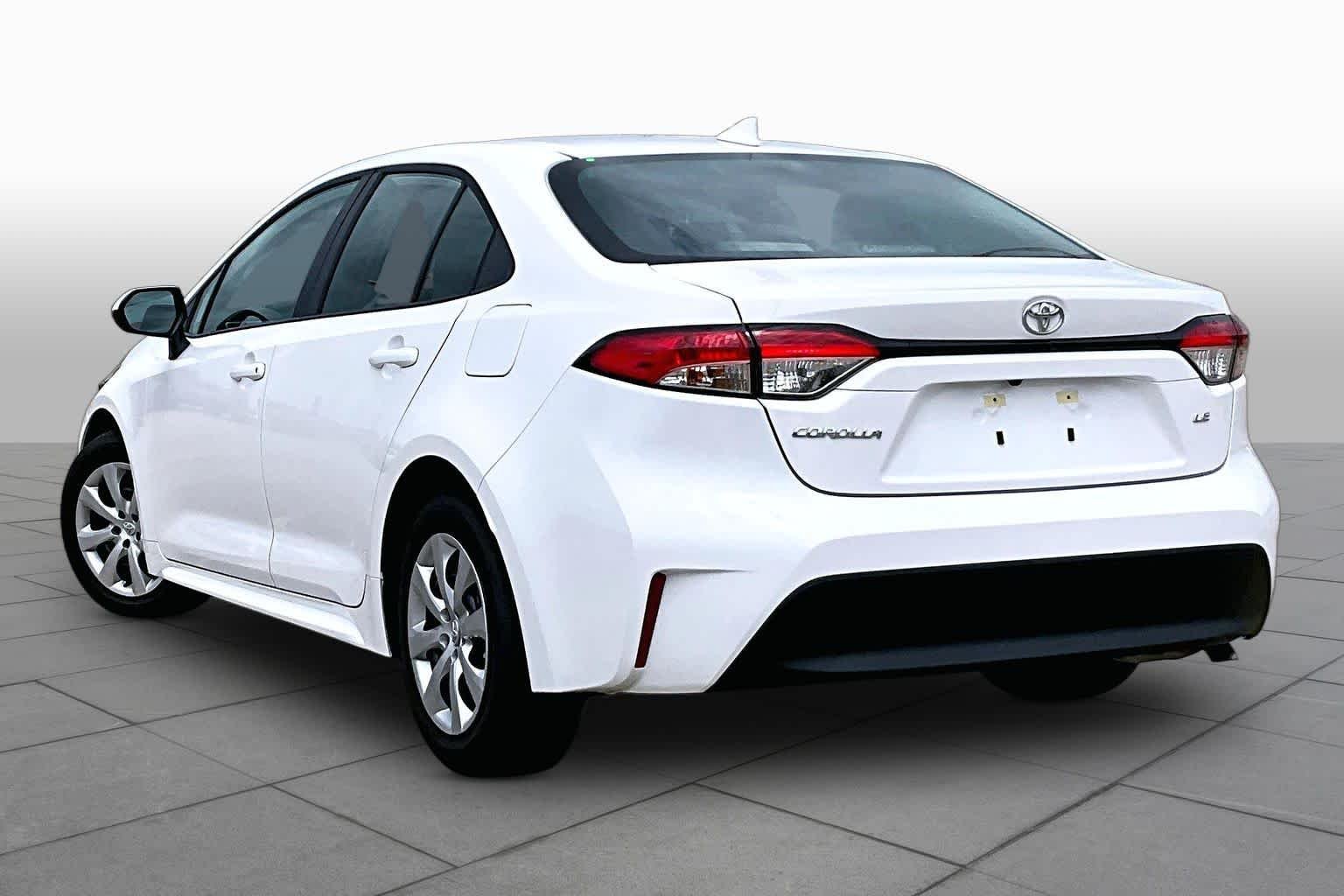 Used 2026 Ice Cap Toyota LE image 12