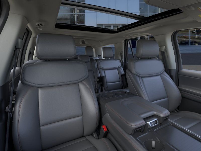 2025 Ford Expedition Active - Photo 10