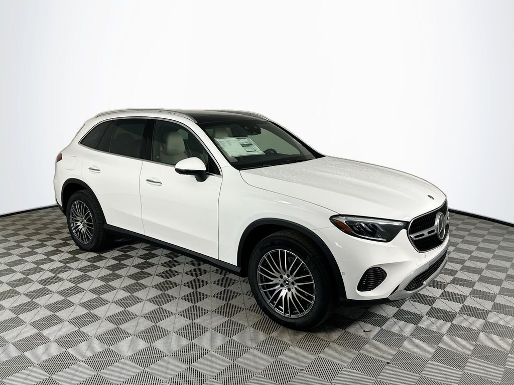 2026 Mercedes-Benz GLC's photo
