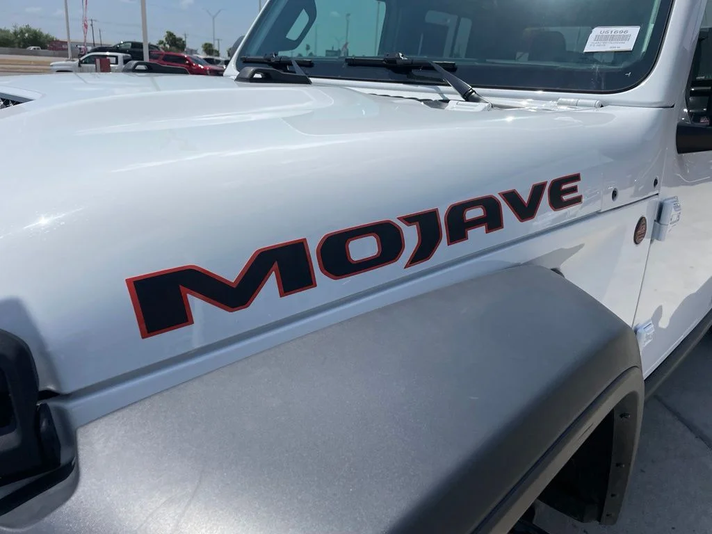 Used 2026 White Jeep Mojave image 4