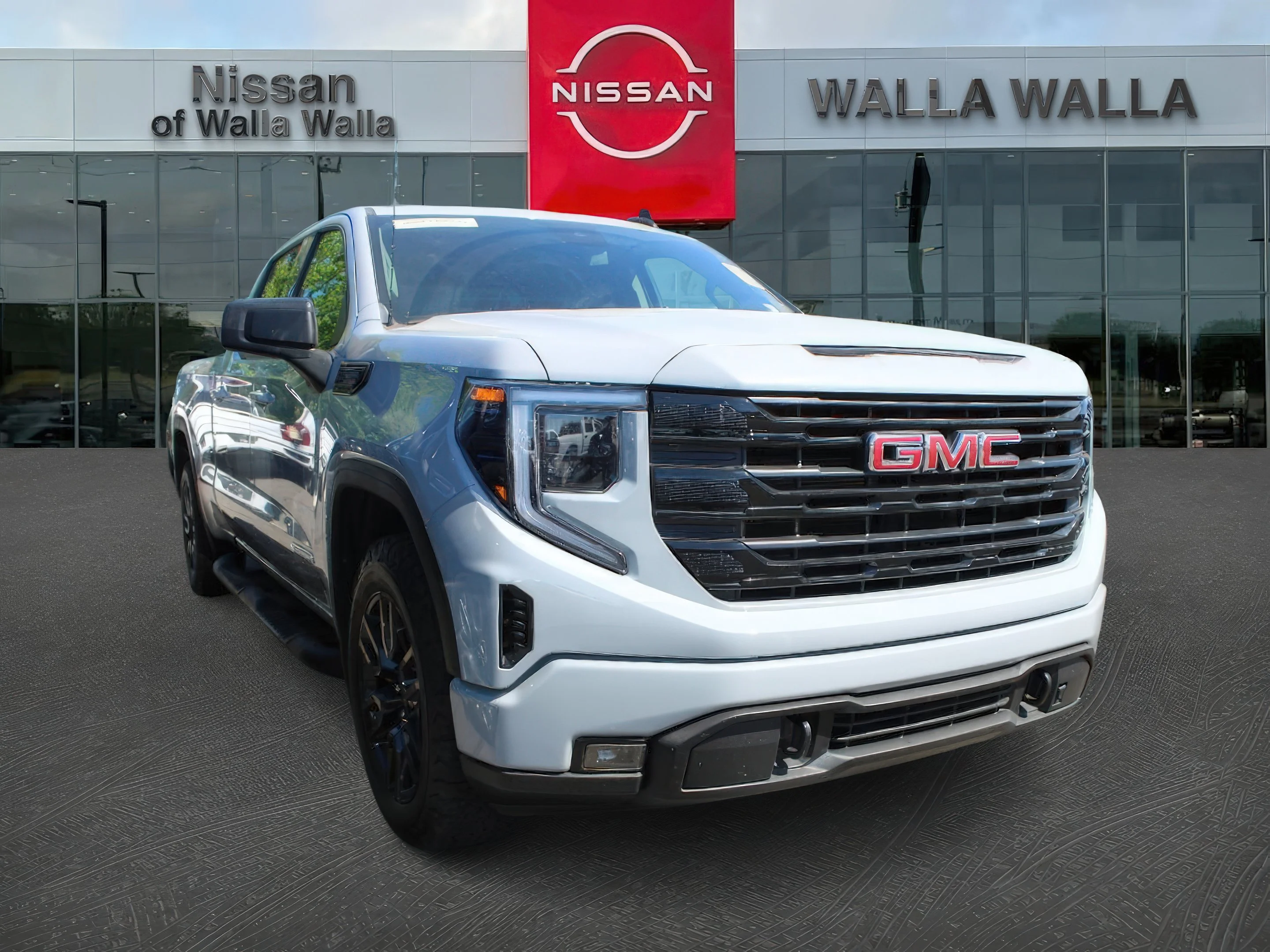 2024 GMC Sierra Elevation 4WD Crew Cab Short Box's photo