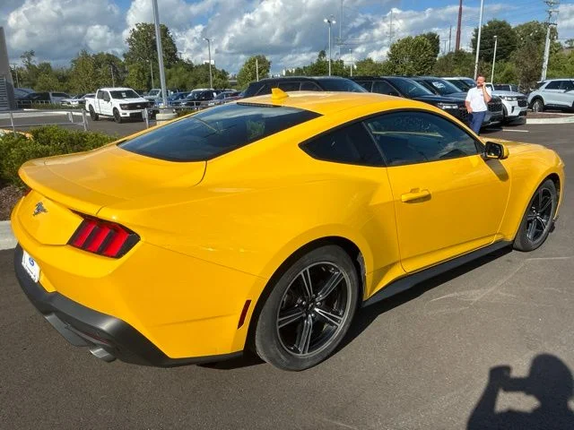 Used 2024 Yellow Ford EcoBoost image 8