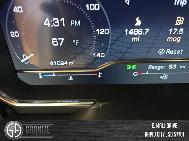 Used 2024 White GMC AT4 image 17