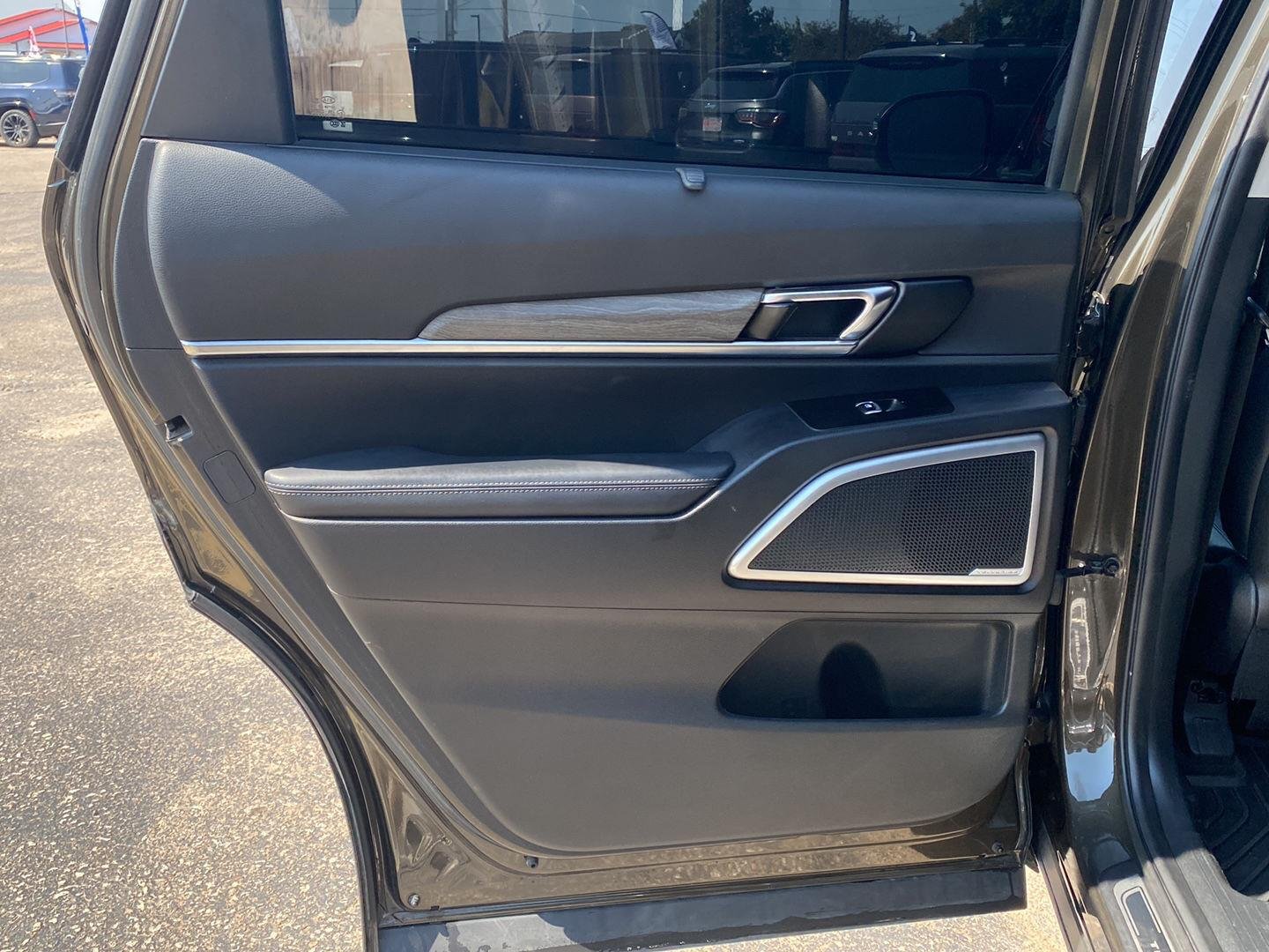 Used 2021 Dark Moss Kia EX image 15