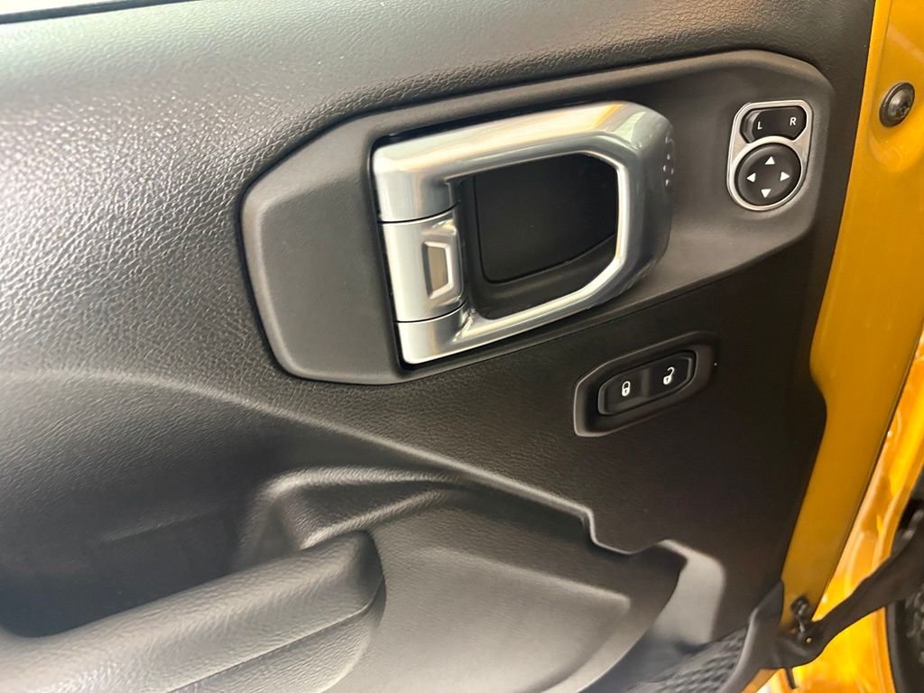 New 2026 Goldilocks Exterior Paint Jeep Mojave image 20