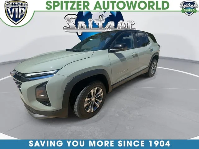 Used 2025 Green Chevrolet LT image 4