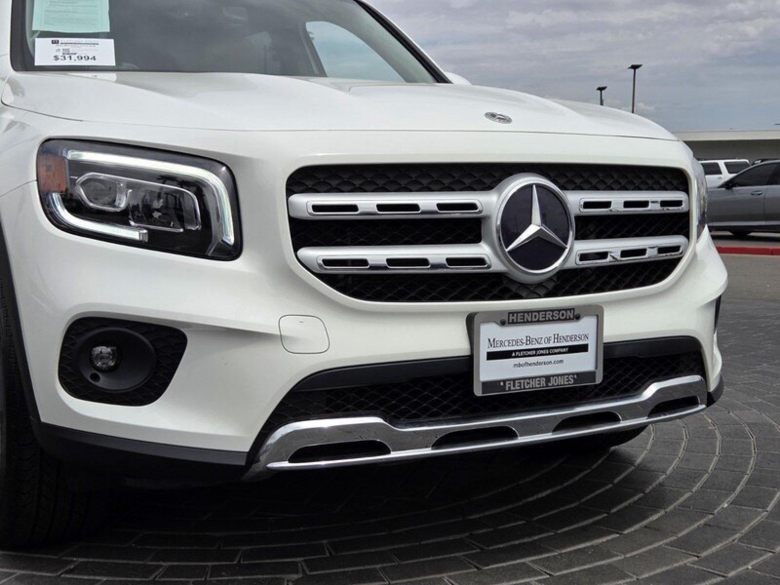 Certified Used 2022 Polar White Mercedes-Benz GLB 250 image 9