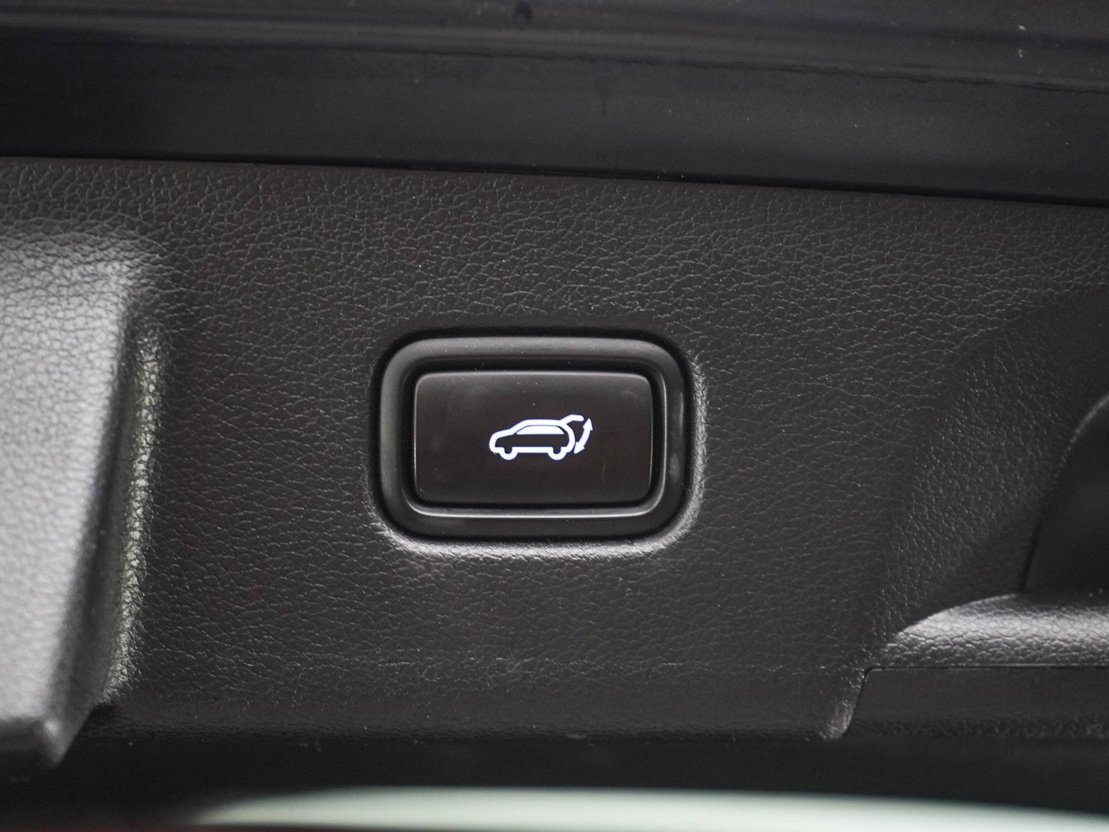 Used 2020 Moonlight Cloud Hyundai Limited AWD image 19