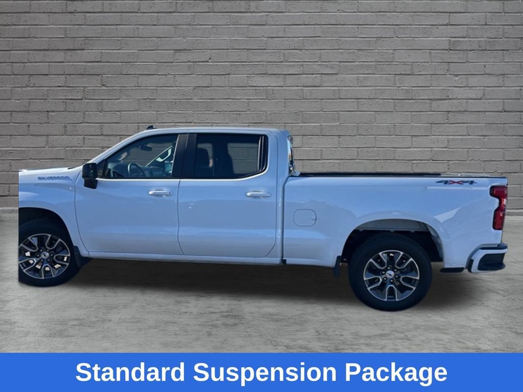Used 2025 Summit White Chevrolet RST image 5