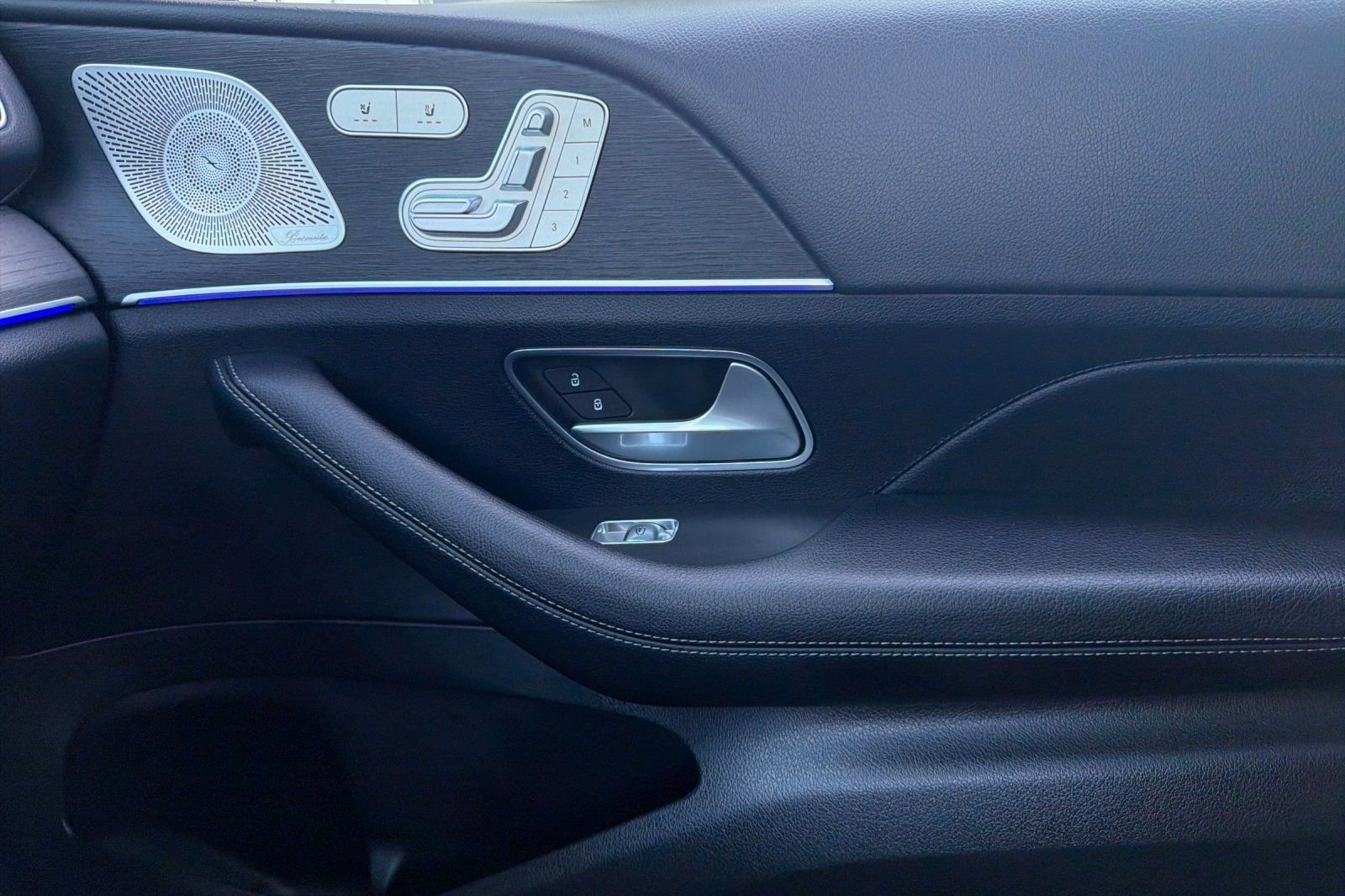 New 2026 MANUFAKTUR Alpine Grey Mercedes-Benz GLS 580 image 33