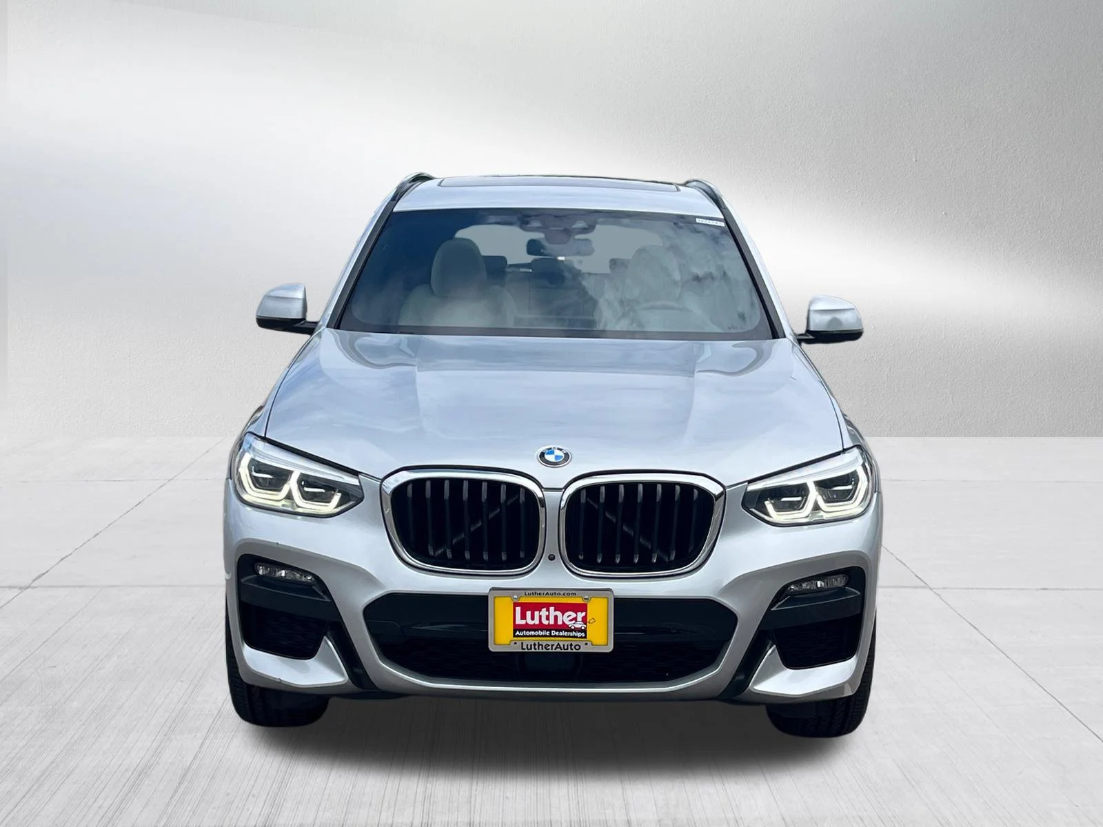 Used 2020 Glacier Silver Metallic BMW xDrive30i image 2