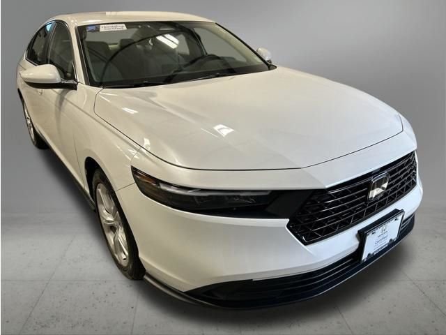 Certified Used 2024 Platinum White Pearl Honda LX image 9