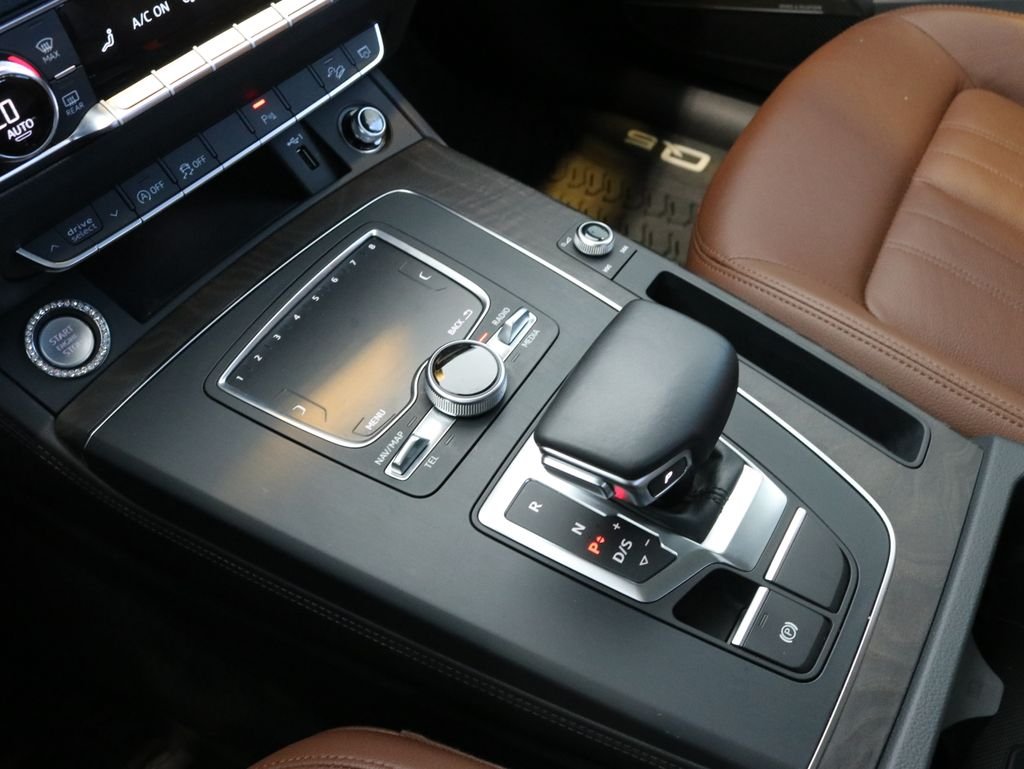 Used 2019 Black Audi 2.0T Premium Plus image 17