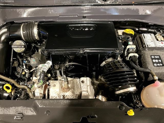 Used 2024 Silver Jeep Latitude image 32