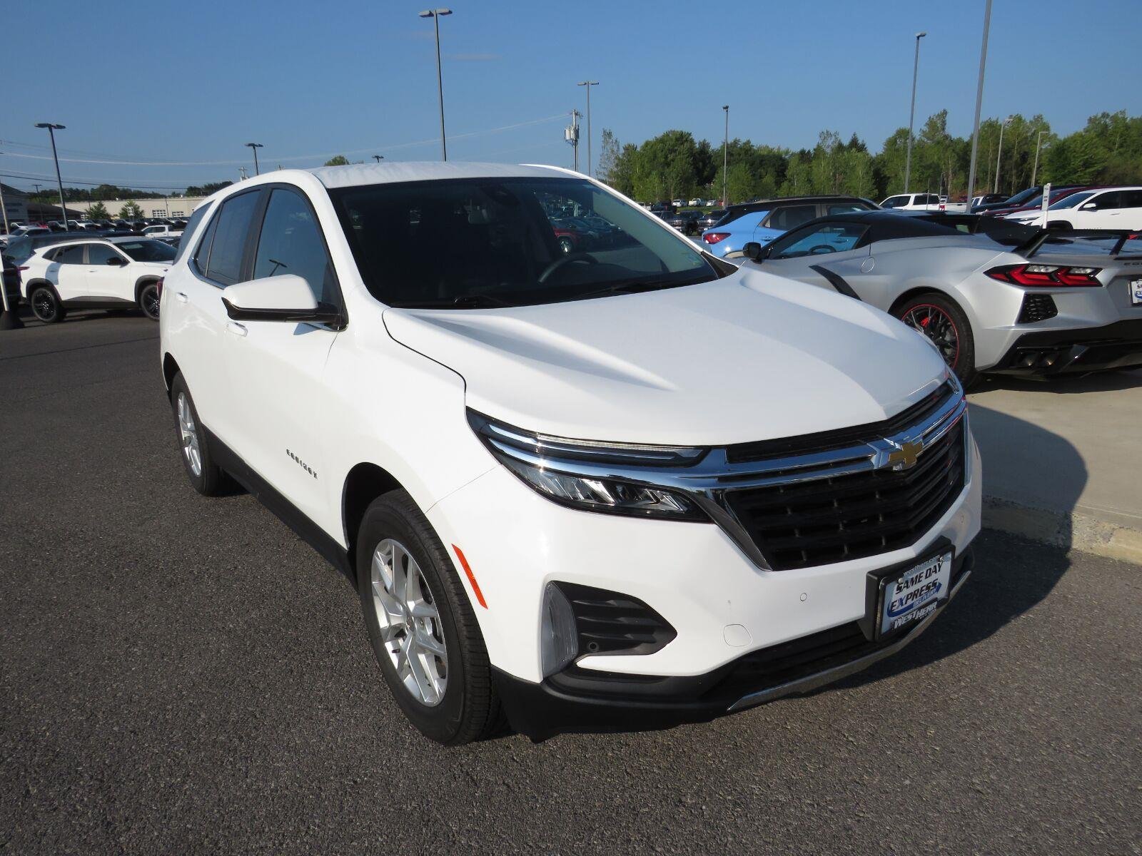 Used 2024 Summit White Chevrolet LT image 2