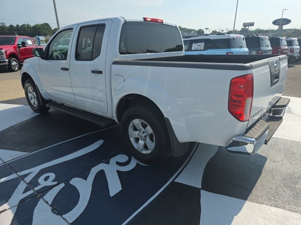 Used 2012 White Nissan SV image 15