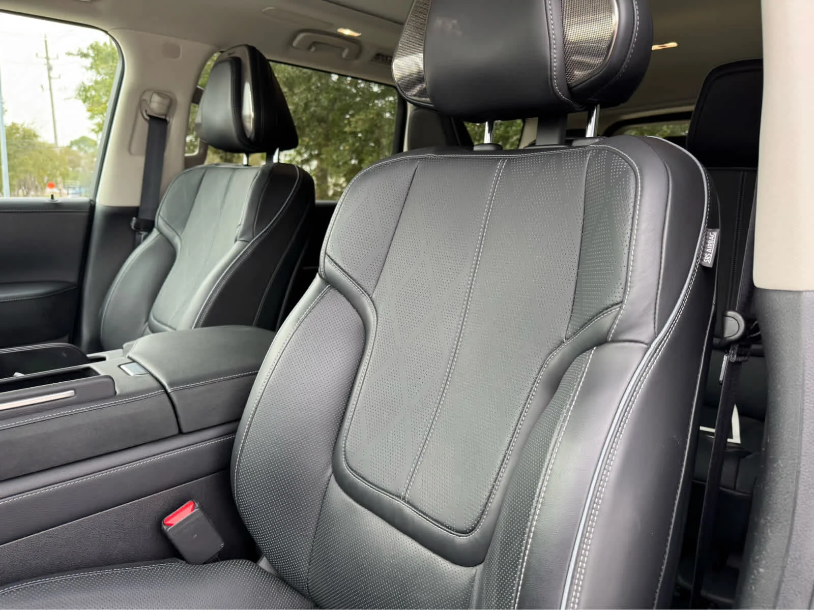 2025 INFINITI QX80 Sensory 4WD - Photo 12