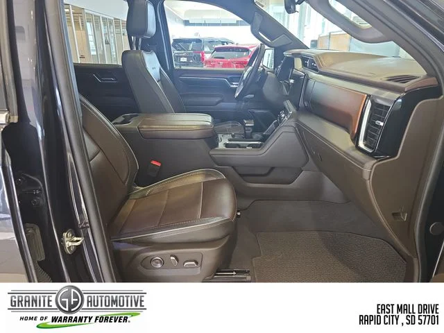 Used 2024 Silver GMC Denali image 39