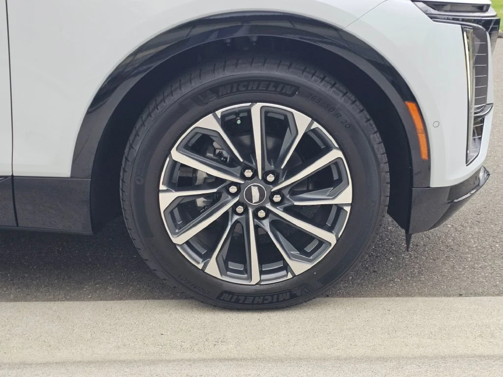 2027 Cadillac LYRIQ Sport - Photo 9