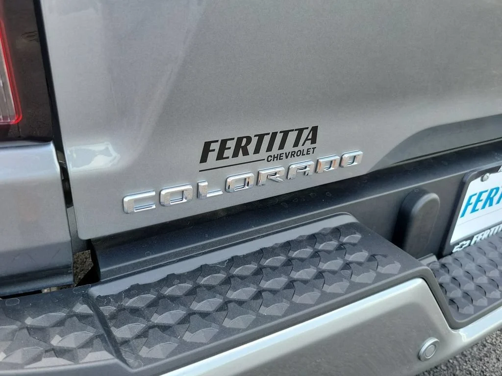 New 2026 Sterling Gray Metallic Chevrolet LT image 32