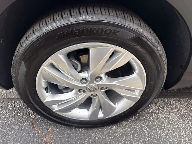 Used 2025 Gray Buick Preferred image 4