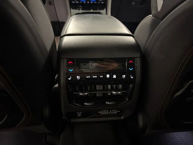 Used 2023 Black Jeep Summit image 15