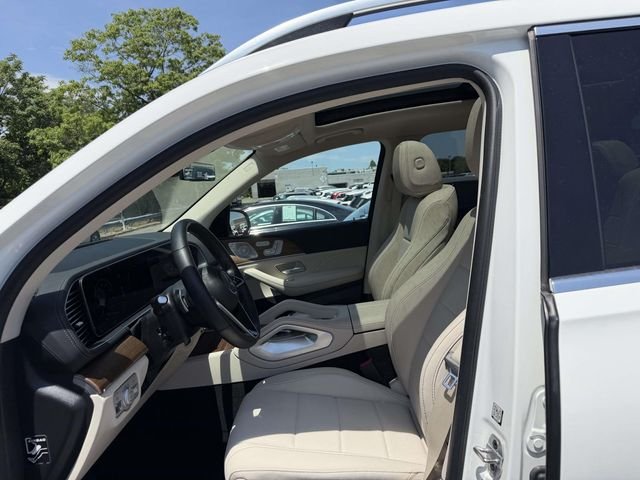 Certified Used 2024 White Mercedes-Benz GLS 450 image 4