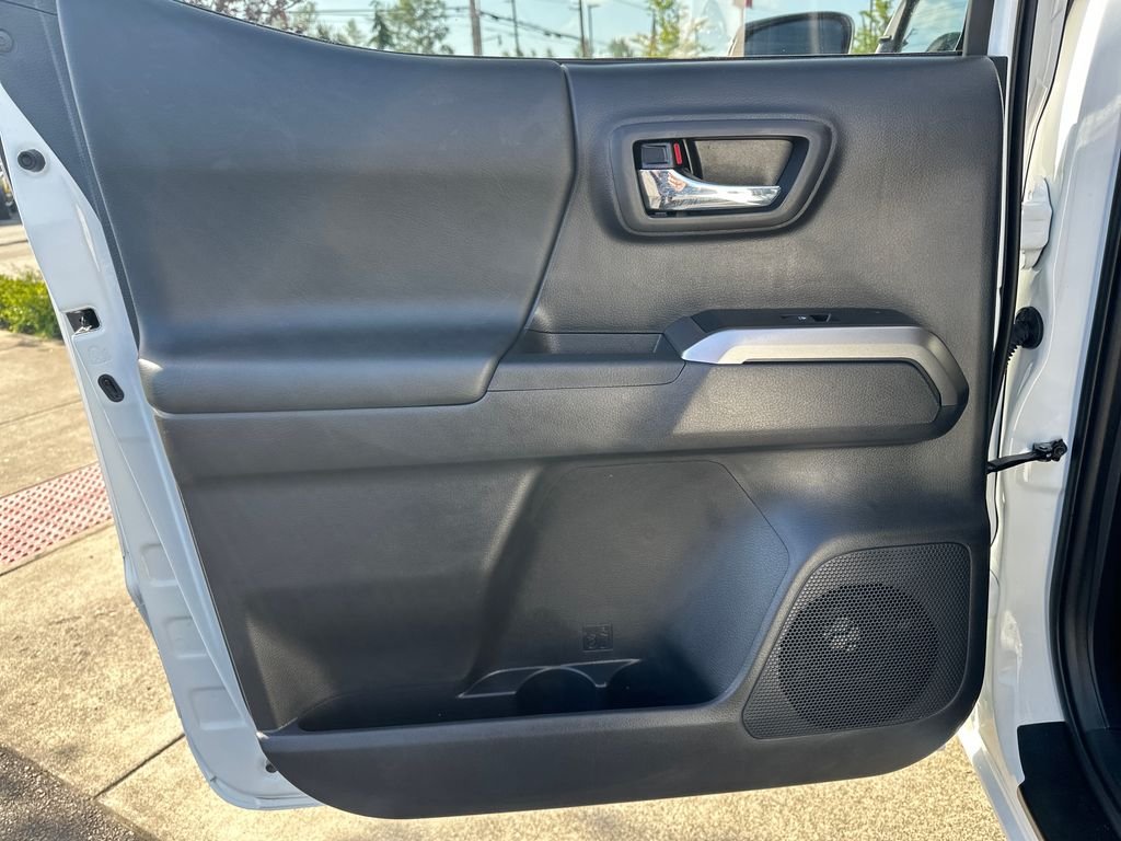 Used 2023 Ice Toyota Limited image 13