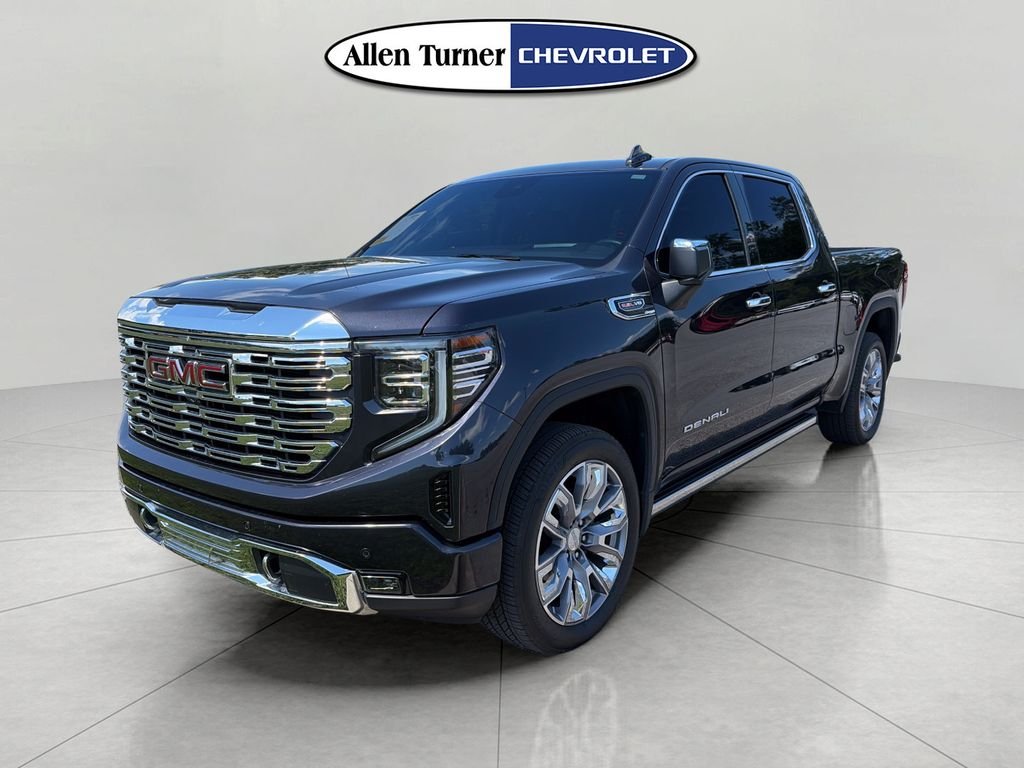 Used 2022 Silver GMC Denali image 4