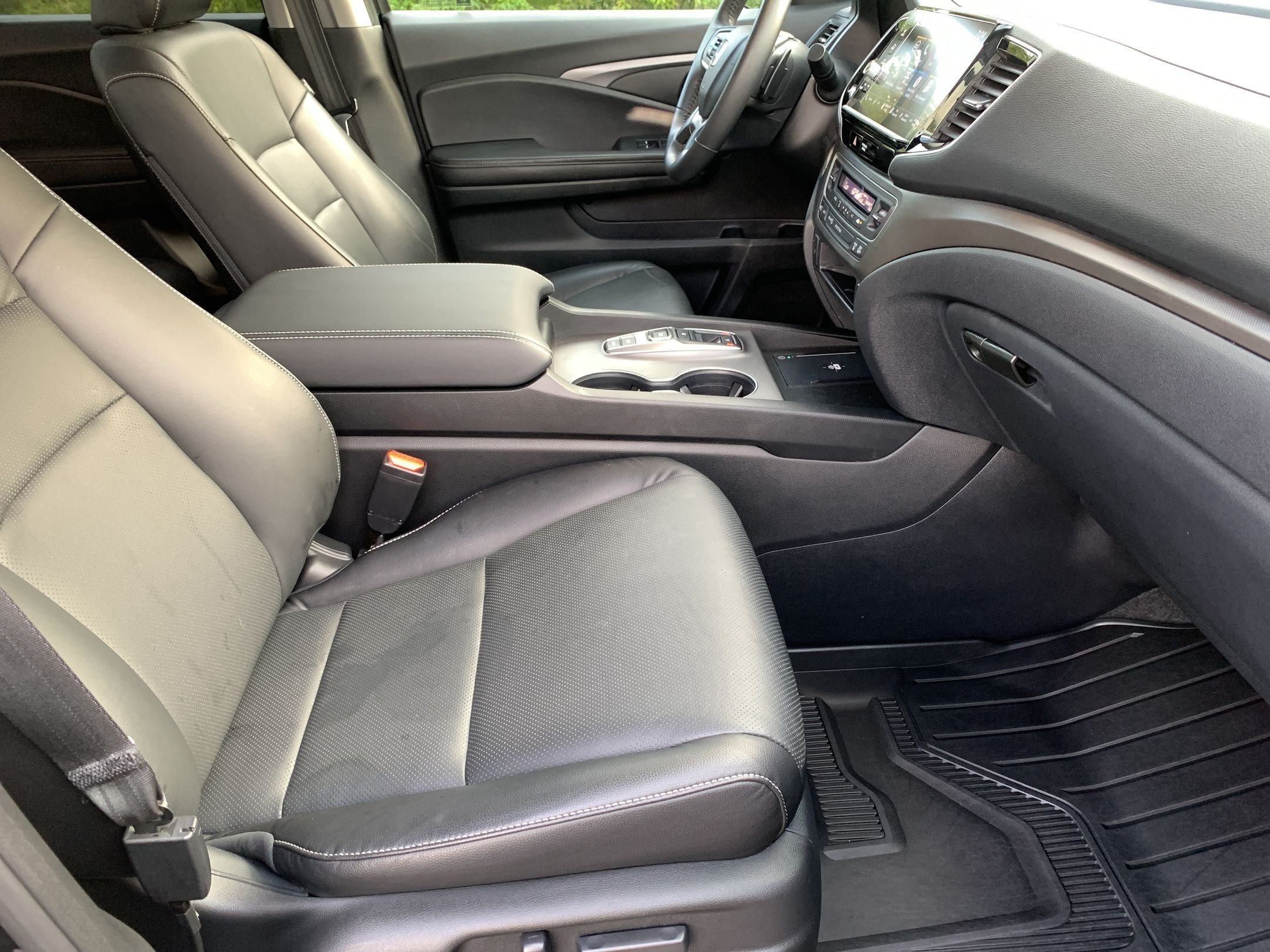 Certified Used 2025 Crystal Black Pearl Honda RTL image 58