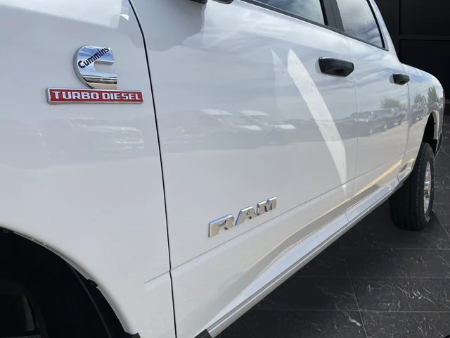 New 2025 Bright White Clearcoat RAM Big Horn image 40