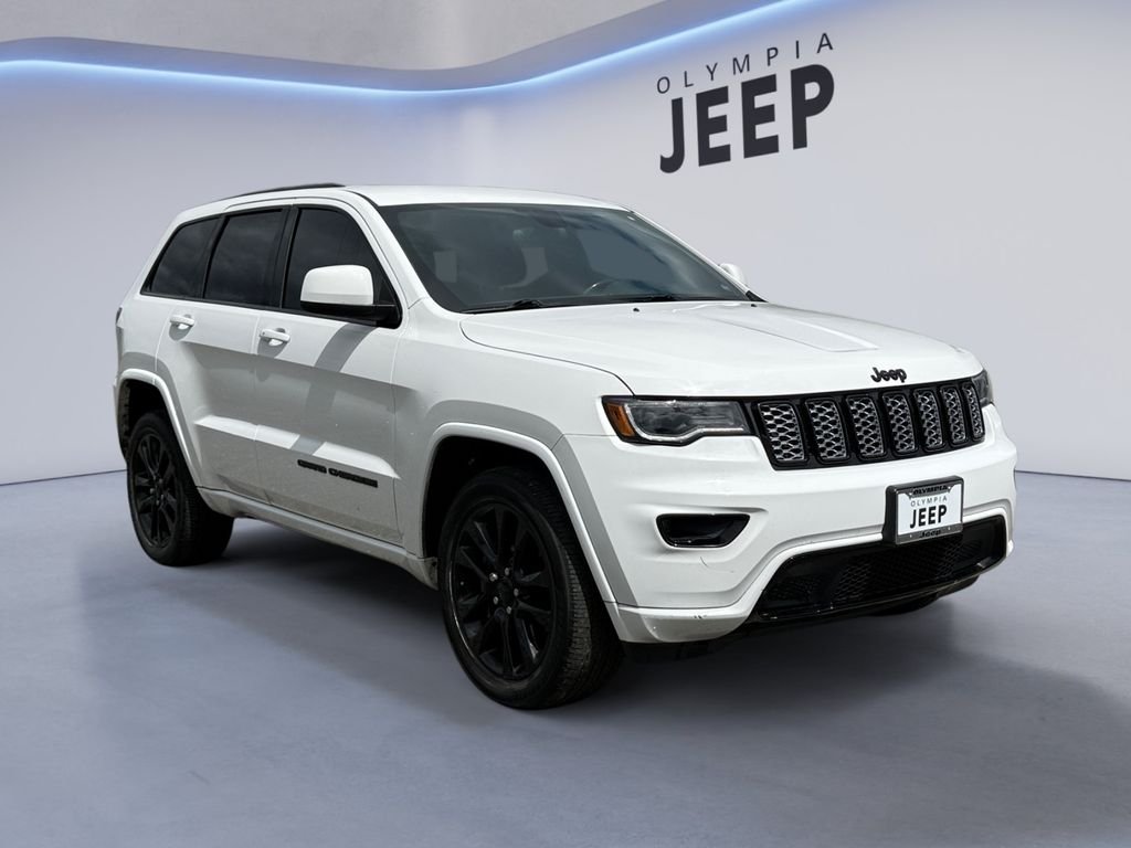 Used 2021 White Jeep Laredo X image 9