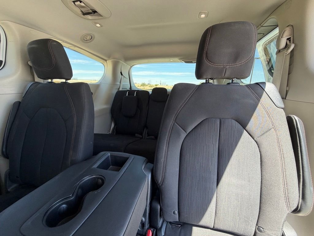Used 2019 White Chrysler Touring Plus image 9