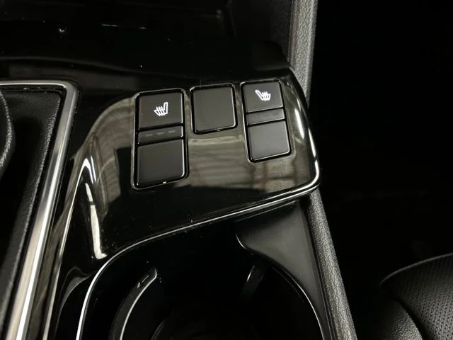 Used 2023 Black Kia X-Line image 18