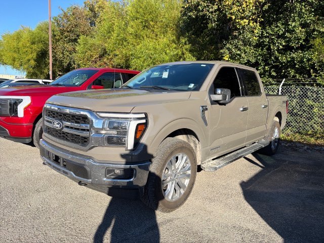 Used 2025 Gray Ford Lariat image 1