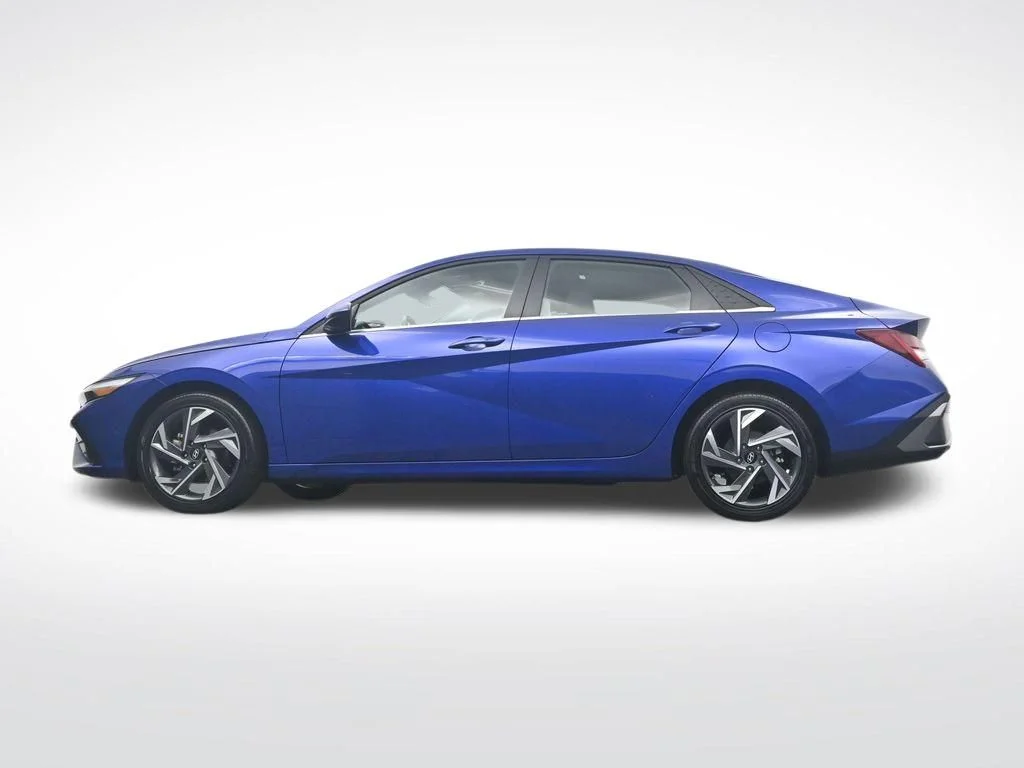 Used 2025 Blue Hyundai SEL Convenience image 36