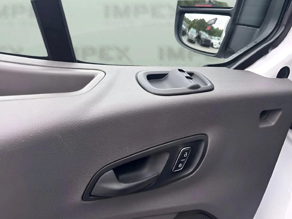 Used 2025 White Ford Base image 19