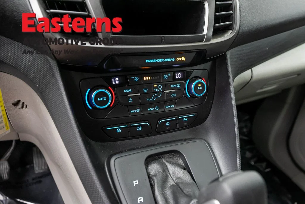 Used 2022 Silver Ford XLT image 19