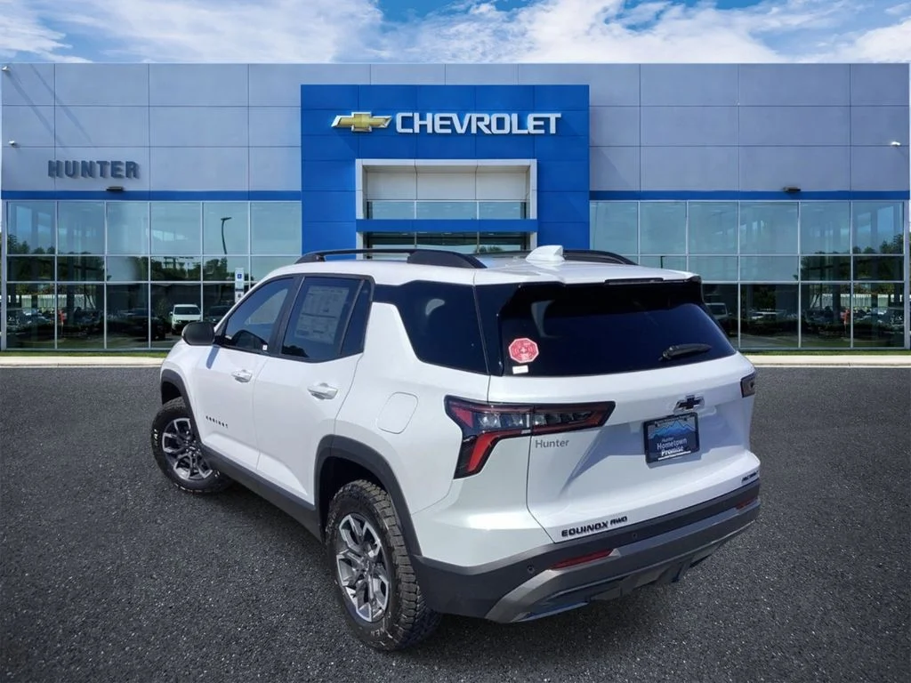 New 2026 Polar White Tricoat Chevrolet ACTIV image 2