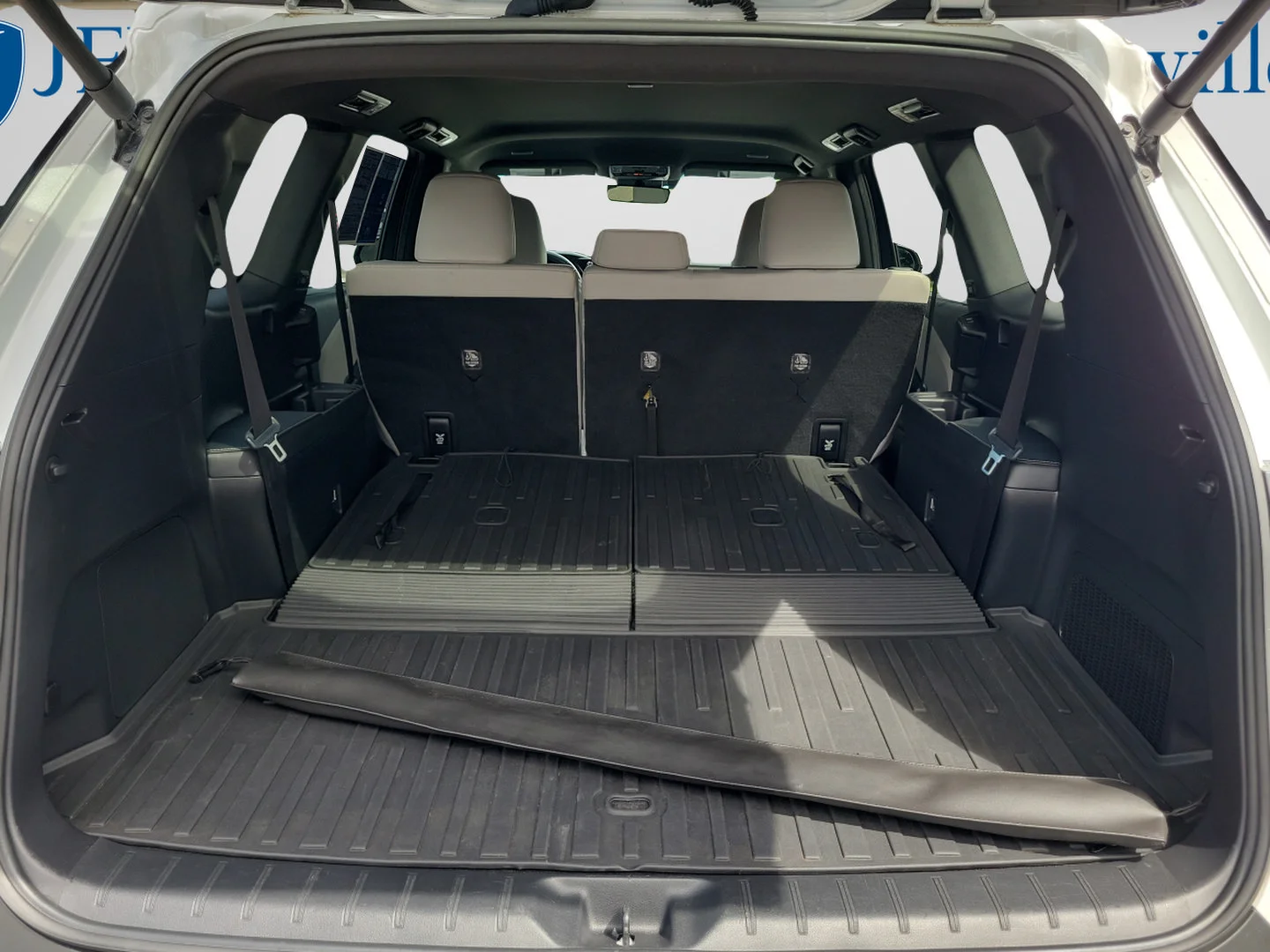 Used 2024 Pearl Lexus TX 350 image 9