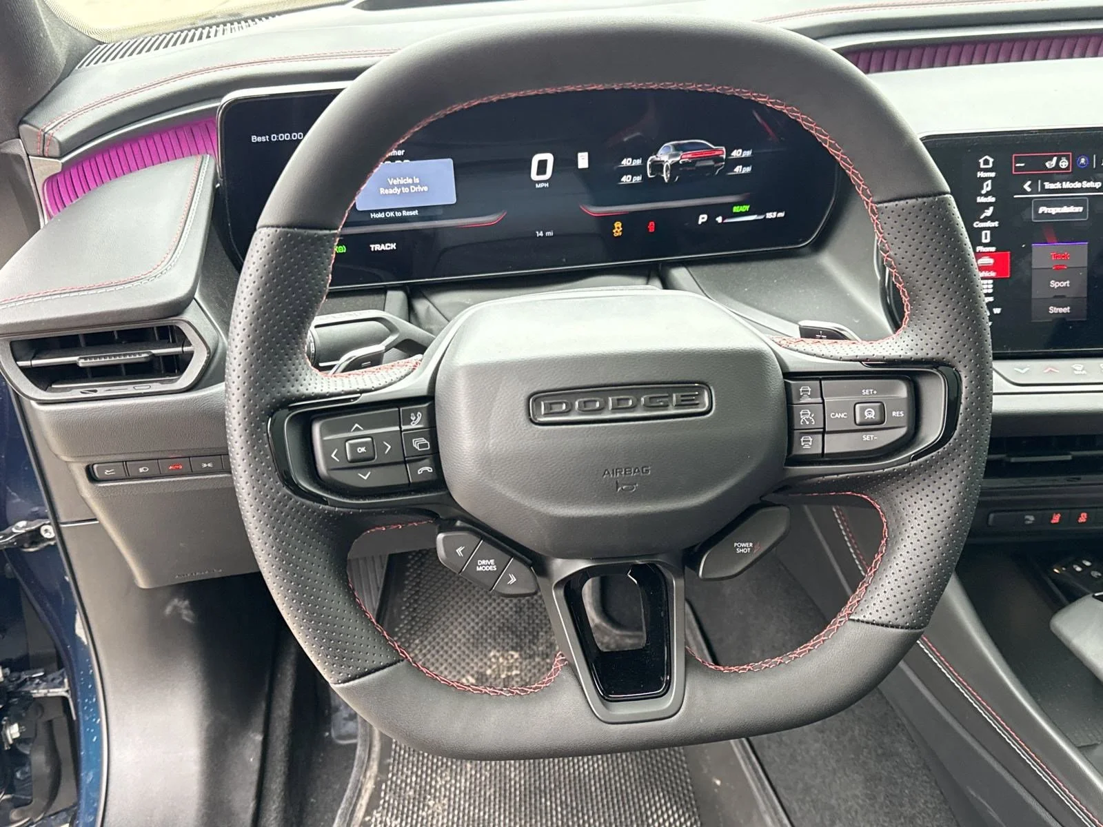 2025 Dodge Charger Daytona Scat Pack - Photo 9