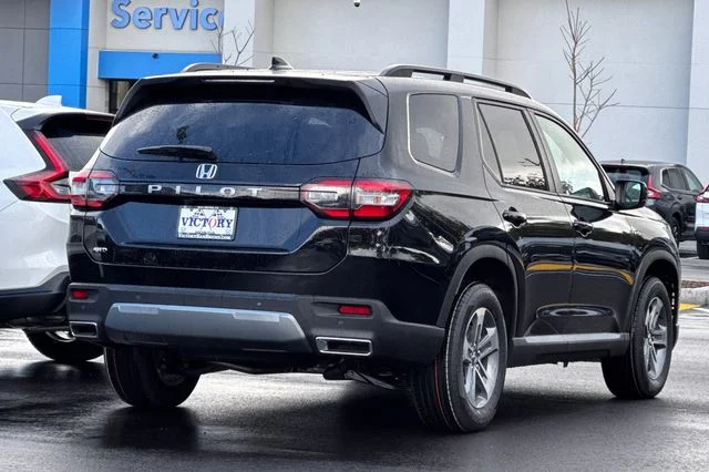 New 2026 Crystal Black Pearl Honda EX-L image 4